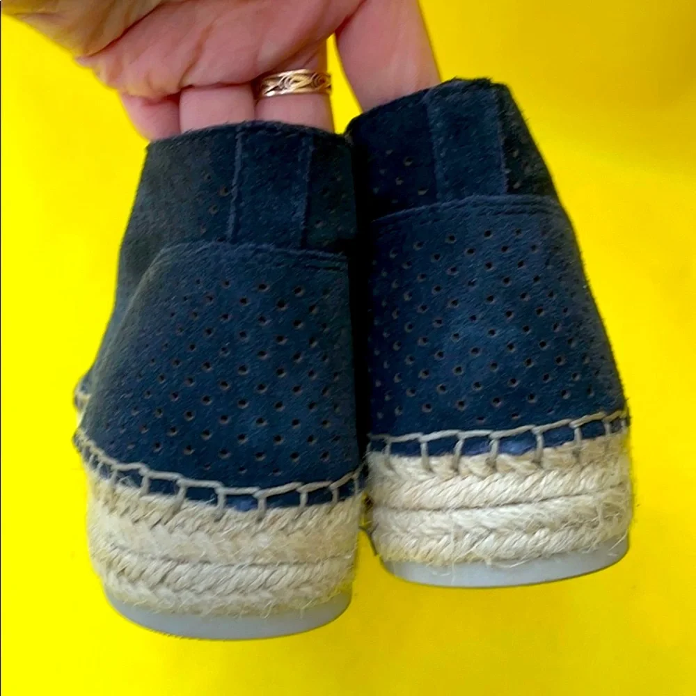 New navy blue Dolce Vita leather espadrilles